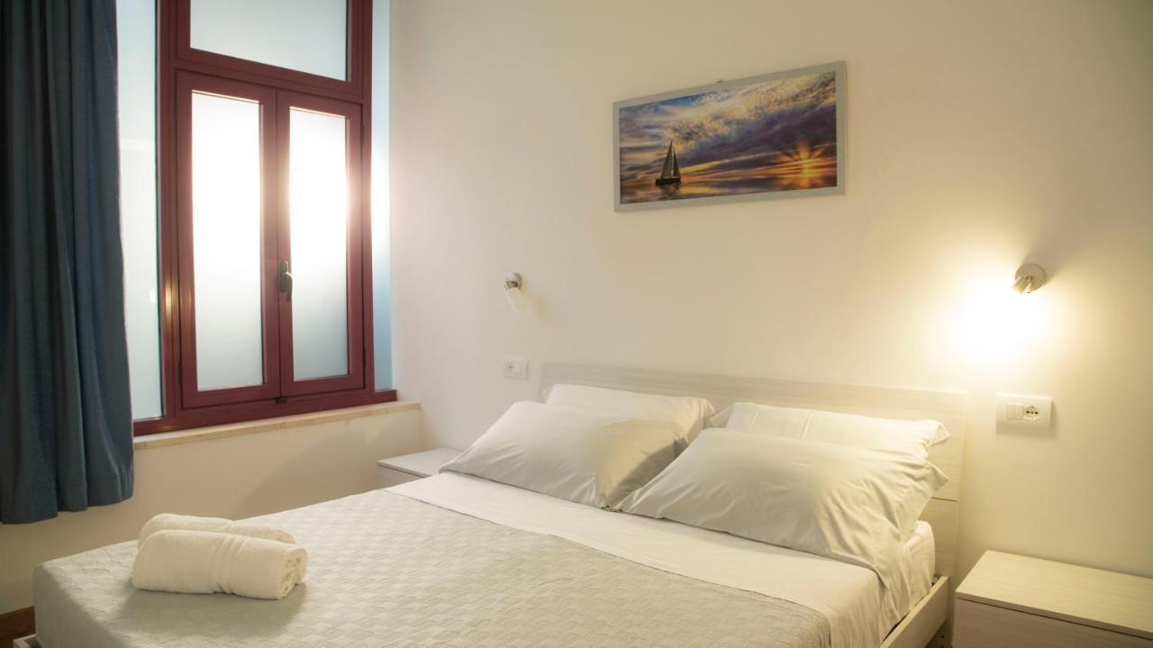 I Suoni Del Mare Apartment Porto San Giorgio Ngoại thất bức ảnh