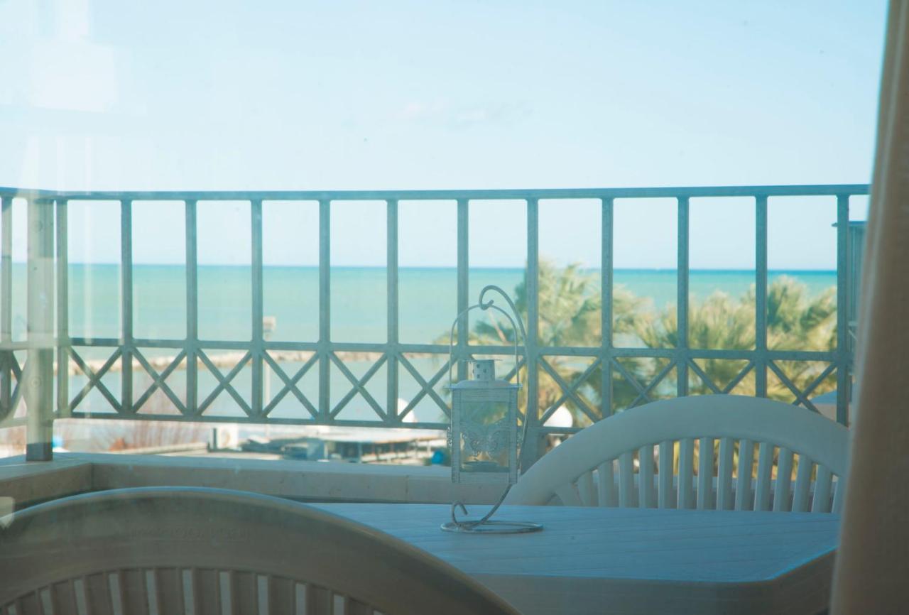 I Suoni Del Mare Apartment Porto San Giorgio Ngoại thất bức ảnh
