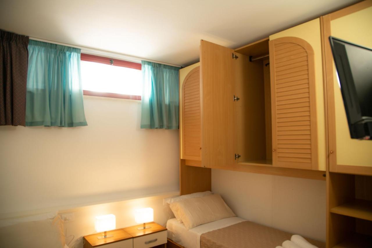 I Suoni Del Mare Apartment Porto San Giorgio Ngoại thất bức ảnh