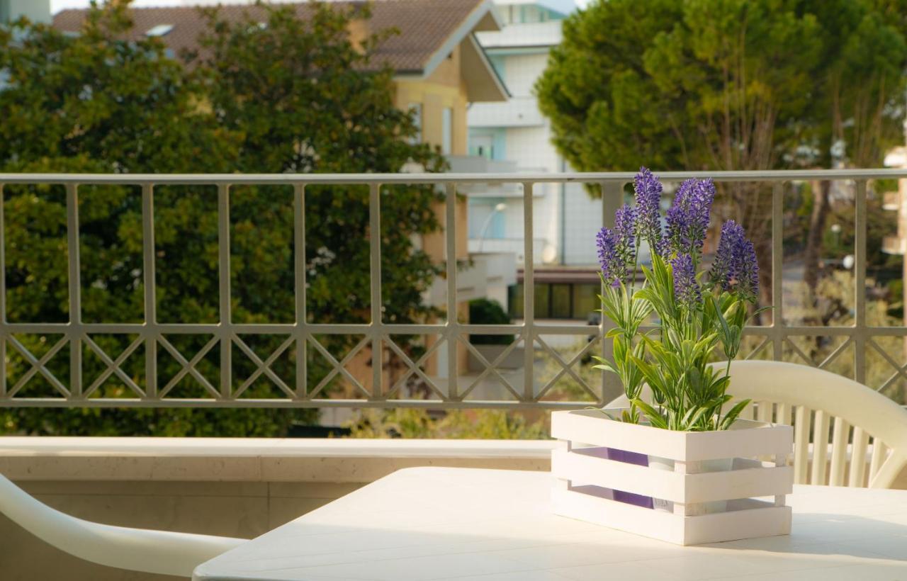 I Suoni Del Mare Apartment Porto San Giorgio Ngoại thất bức ảnh