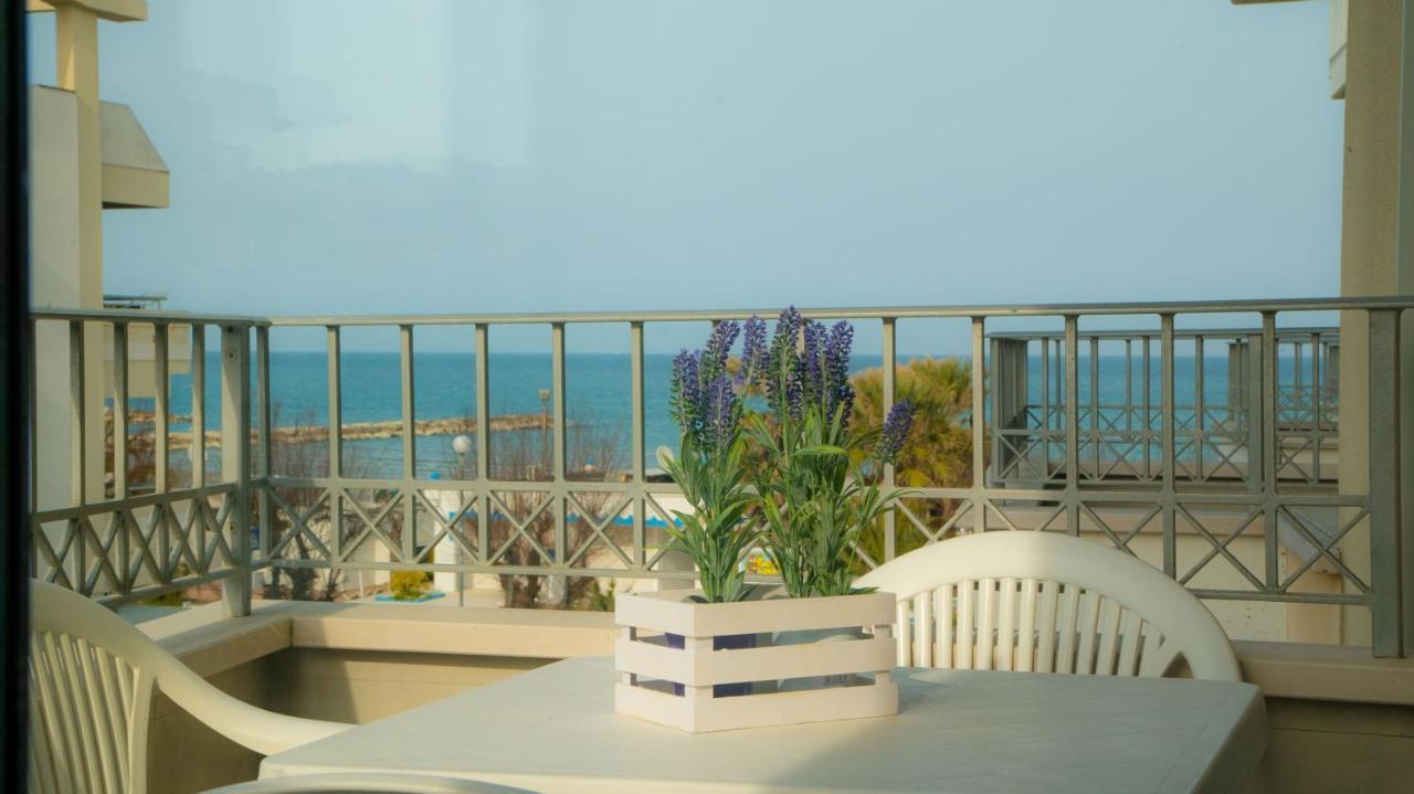 I Suoni Del Mare Apartment Porto San Giorgio Ngoại thất bức ảnh