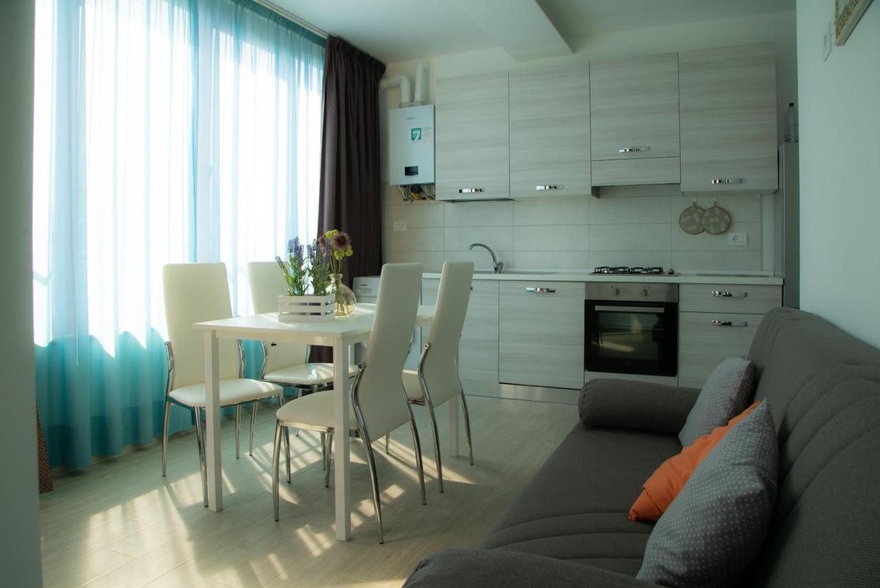 I Suoni Del Mare Apartment Porto San Giorgio Ngoại thất bức ảnh